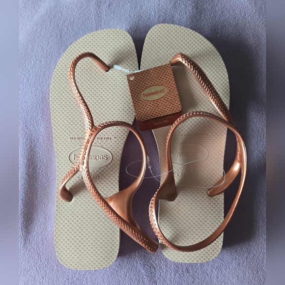 Havaianas Rose Gold Flash Urban Flip Flop Sandals Size 11/12 NWT - Picture 2 of 6
